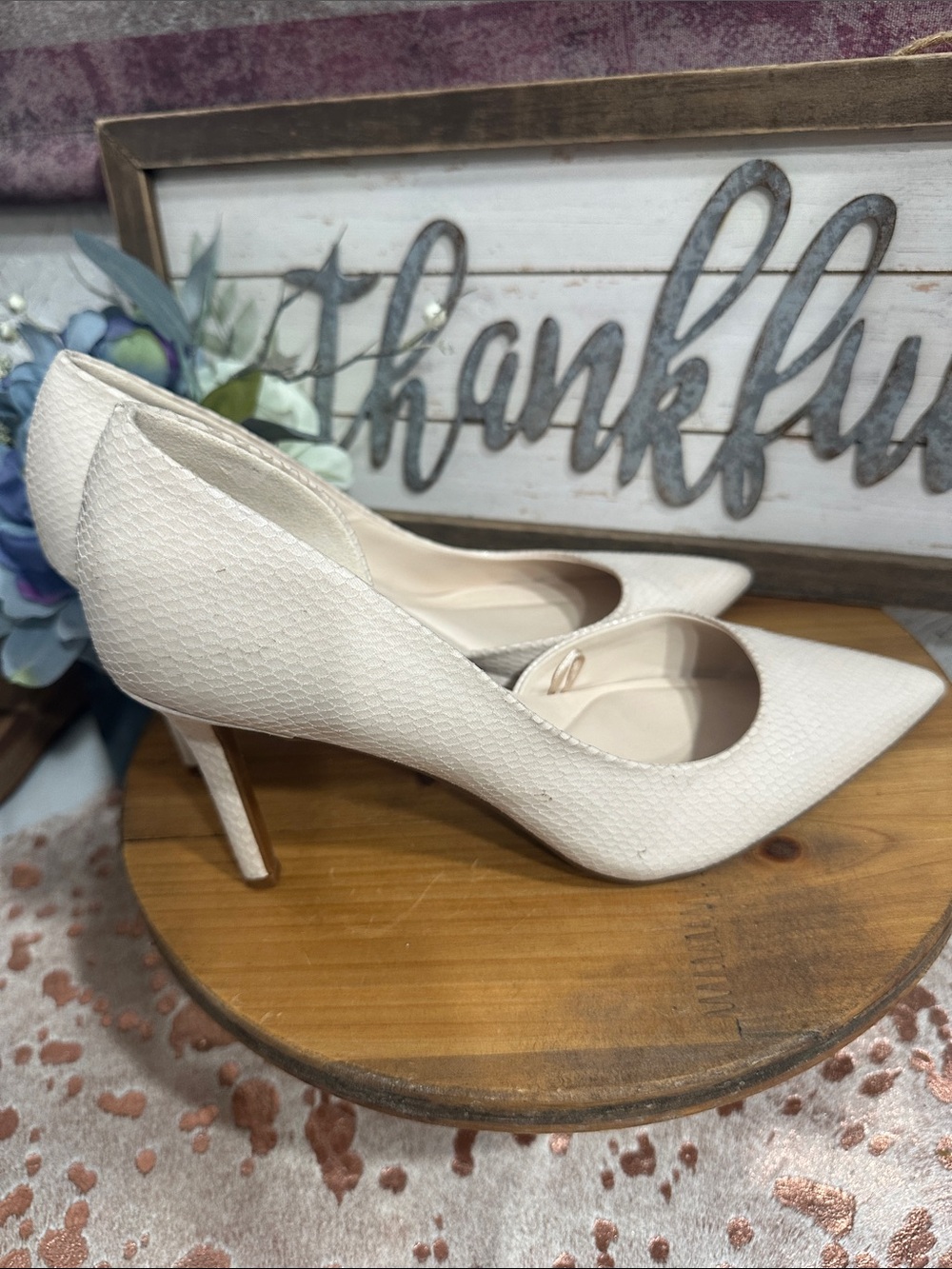 Jessica Simpson Cream Textured Pointed-Toe Pumps - Picture 2 of 7